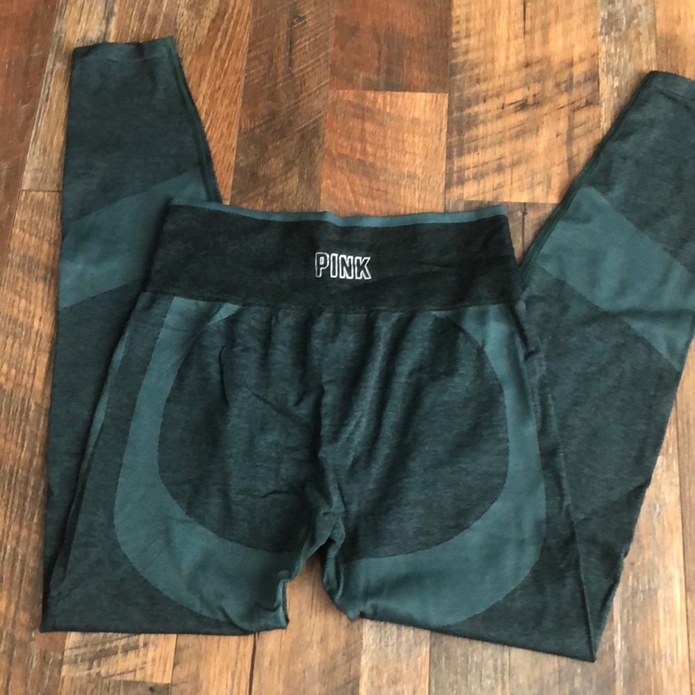 PINK Buy Victoria’s Secret workout leggings